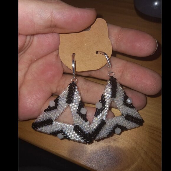 Geometric Triangle Beaded Earrings - Picture 3 of 5
